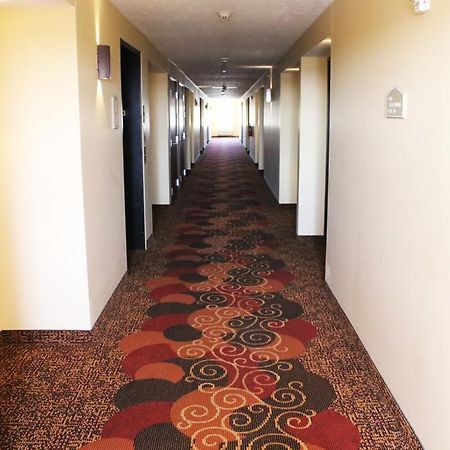 The Edgewood Hotel And Suites Fairbury Buitenkant foto