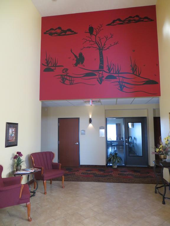 The Edgewood Hotel And Suites Fairbury Buitenkant foto