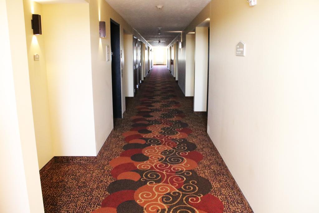 The Edgewood Hotel And Suites Fairbury Buitenkant foto