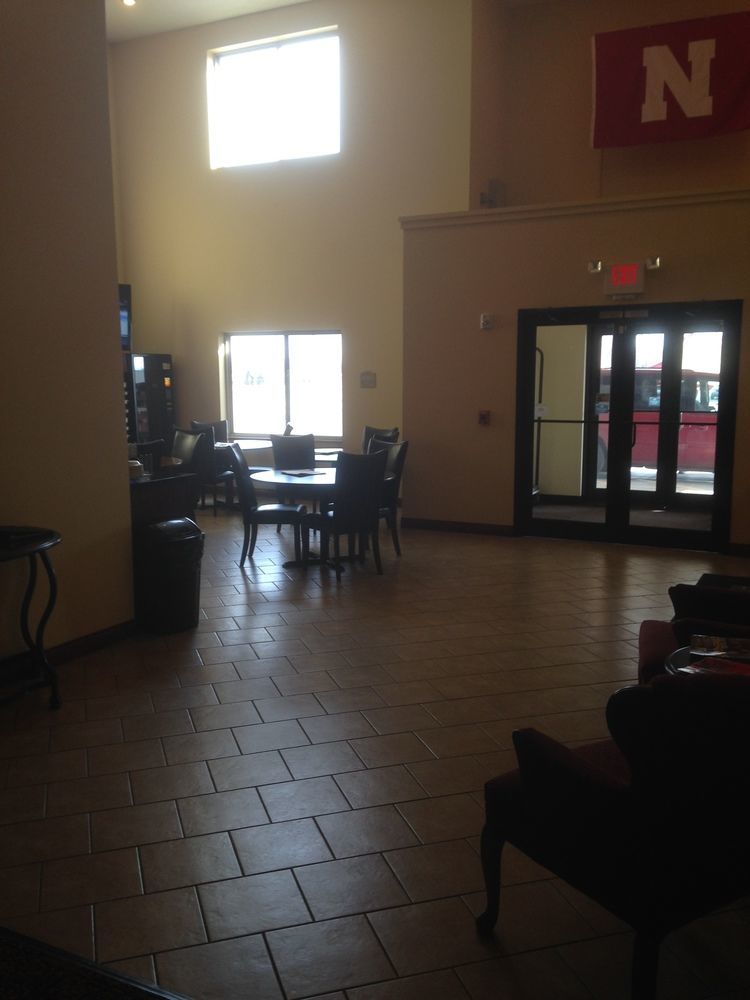 The Edgewood Hotel And Suites Fairbury Buitenkant foto
